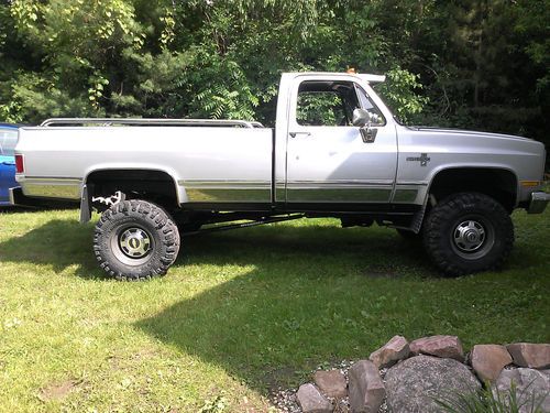 1985 lifted chevy 1ton 4x4