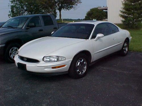 1999 supercharged pearl white buick riviera - leather, moonroof, 85k miles