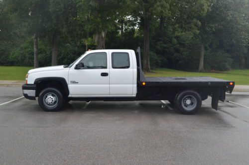 2007 chev 3500 duramax diesel extended cab 8-ft flatbed one-owner  clean carfax