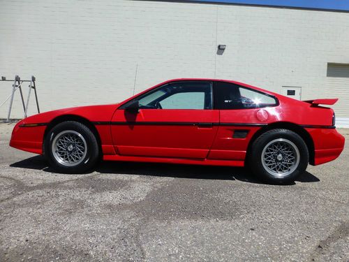 1988 pontiac fiero gt 2.8l v6 auto 56k miles red / gray