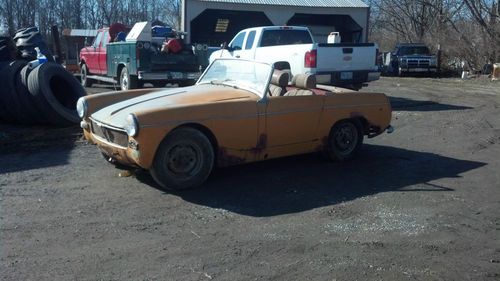 1961 mg midget, early serial number, parts or restore, new parts included