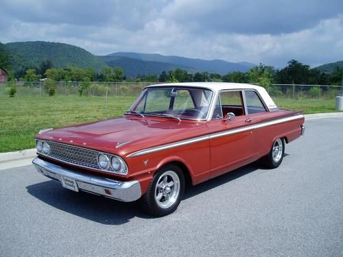 1963 ford fairlane 500.. 260 ci v8.. awesome little show car ...