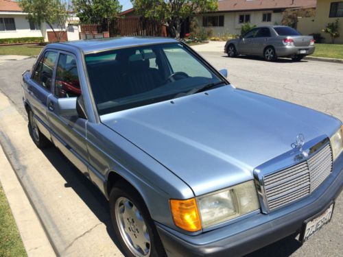 1992 mercedes benz 190e 2.6 leather/sunroof/power seats/excellent condition!!!