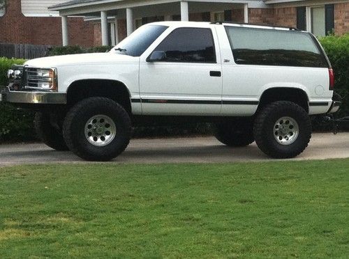 1993 chevy blazer k1500 tahoe 2dr. lifted and supercharged 37" tires