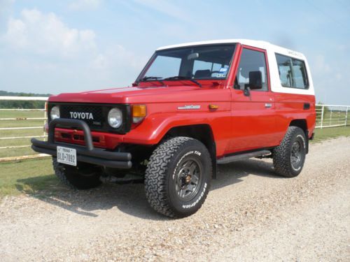 1986 toyota land cruiser bj73 frp top diesel mwb and lhd !!!!
