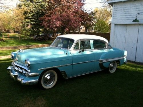 1954 chevrolet bel air, newer interior &amp; turquoise/ivory paint, fender skirts