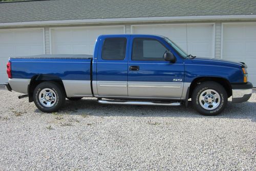 Chevrolet silverado ls 1500 ext cab  2004 with extreme low miles