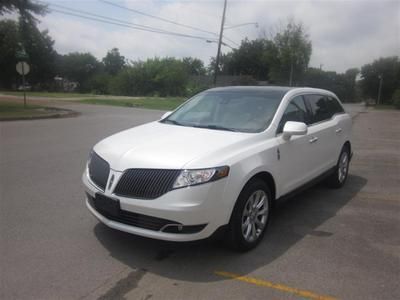 Lincoln mkt fwd pearl wht with beige leather pano roof 2013 over 1k  miles!