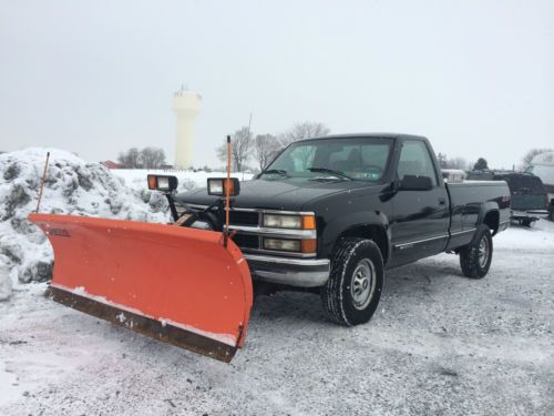 Curtis snow plow with free 1998 chevrolet k2500 truck that runs out like a top!