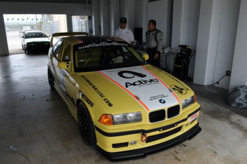 Yellow bmw m3 e36 race car  1996