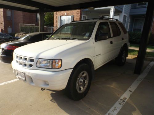 White automatic 3.2 l 6 cyl rodeo ls 2 wheel drive