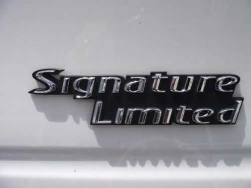 2009 lincoln town car signature limited