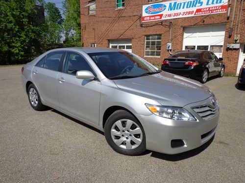 2011 toyota camry clean sdn low miles keyless entry pwr-wnds-drs-mrrs-seat 10 11