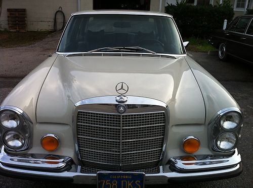 Classic 1971 300 sel 3.5  mint condition