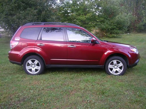 2009 subaru forester 2.5 premium red 4 sp automatic w/sportshift (don't miss it)