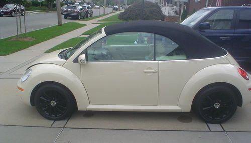 2008 volkswagen beetle se convertible, low miles, like new condition