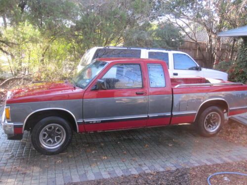 Chevrolet truck s10 4.3l extended cab with duraliner
