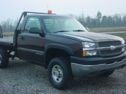 2004 chevy cheverolet 2500 hd 3/4 ton truck flatbed 4x4 4 wheel drive