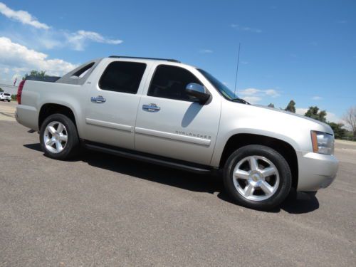 2008 chevrolet avalanche ltz crew cab loaded 2 owner non smoker 4x4 carfax cert