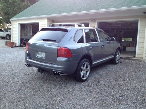 2006 porsche cayenne turbo s  spotless one owner low miles garge kept