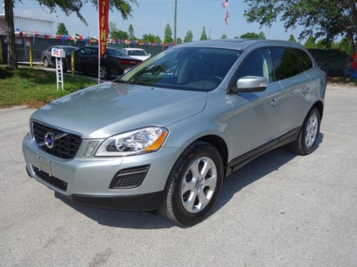 2013 volvo  xc60 premier 3.2l  leather w/ power both pano roof bluetooth