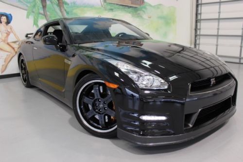 2012 nissan gt-r black edition, only 1,500 miles, blk/blk, like new in every way