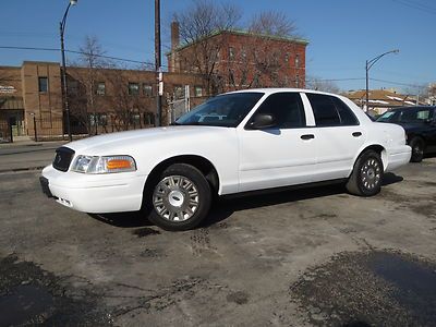 White p71, 24k miles only ex federal gov admin car pw pl cruise nice