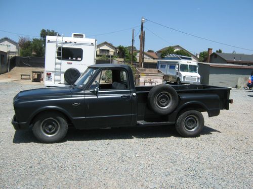 1967 chevy stepside long bed,v8 3 speed on the column