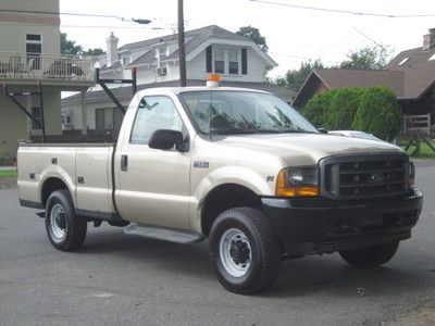 2001 ford f250 4x4 super duty utility truck 1owner only 36k lift gate runs great