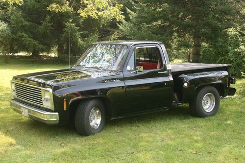 1977 chevy silverado 1/2 ton short bed step side pick up