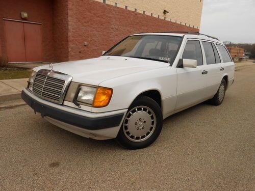 1992 mercedes benz wagon 300 te 4matic white