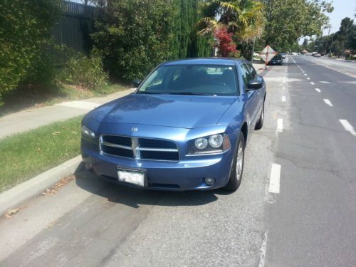 2007 dodge charger sxt rwd v6 - low mileage, leather seats