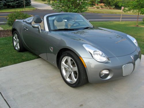 2006 pontiac solstice first edition excellent condition low miles used in movie.