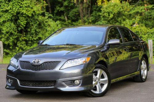 2011 toyota camry se 1 owner leather v6 loaded carfax reliable!!