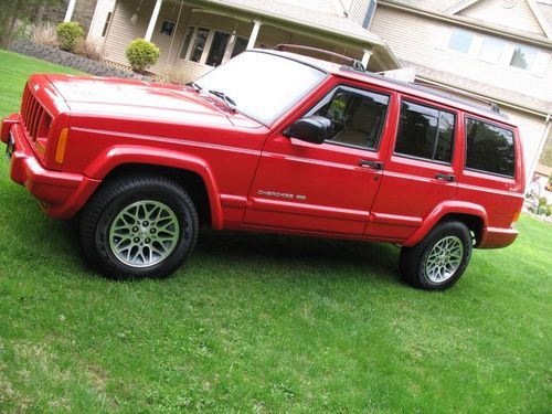 1998 jeep cherokee limited sport 4x4 89,000 original miles!!  magnificent cond!