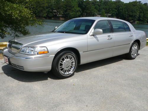 2008 lincoln town car signature l clean carfax low mileage