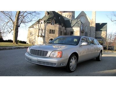 One owner!6 doors limousine! only 28k miles! serviced! superior ! 2000