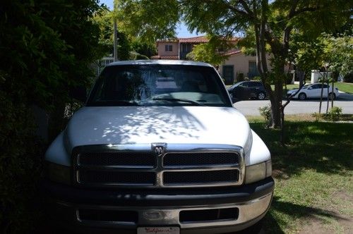 2001 dodge ram, long bed, gas, clean