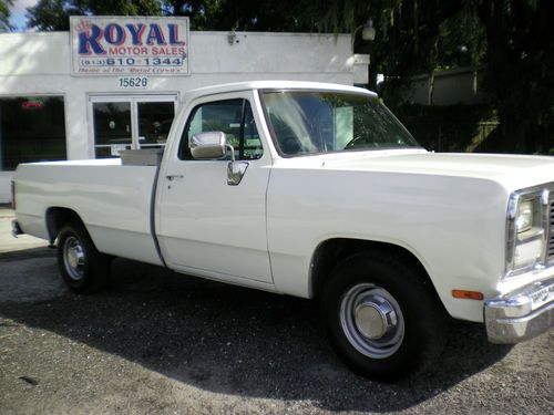 Classic dodge pickup 92 w/ 92k 6 auto a/c extra clean &amp; sharp-drive anywhere nr!