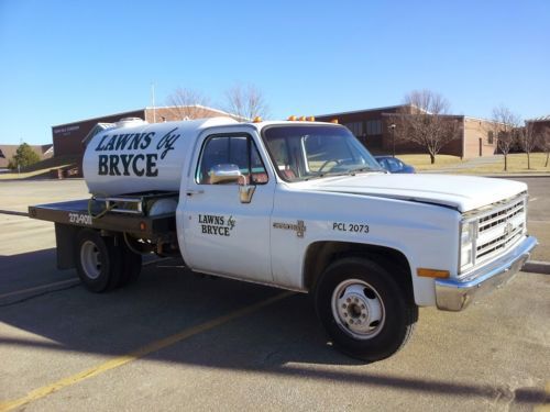 1987 chevy one ton tank truck