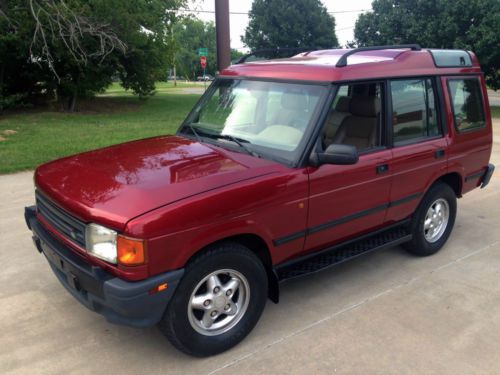 1997 land rover discovery 2 owner! low mileage! very hard to find like this!