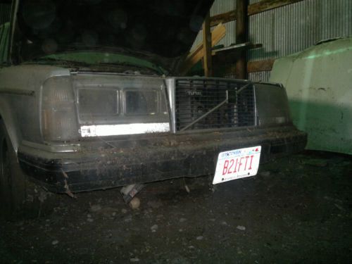 1984 volvo 240 turbo wagon with many aftermarket parts, for parts