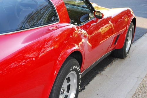 1980 chevy corvette - red beauty in rust-free arizona! black and red t-tops l@@k