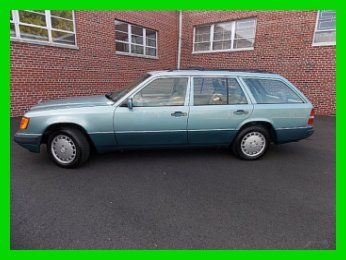 1992 300te 4matic / low miles and leather/ power telescope wheel/books/ cold a/c