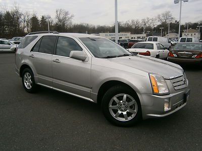 Low reserve clean well equipped 2006 cadillac srx awd luxury suv
