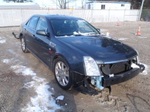 2008 cadillac sts  sedan 4-door 4.6l light damage lot drives