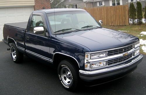 1994 indigo blue/tan interior,auto,v-8,loaded,new chrome grill,ss wheels,ac,mint