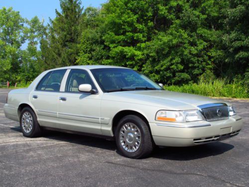 2004 mercury grand marquis gs leather, only 88k miles (ford crown victoria twin)