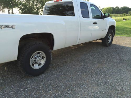 2500 chevy 4x4 long bed 50,000 miles