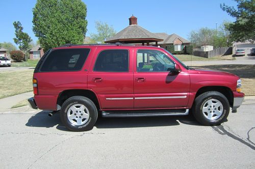 2005 tahoe lt 2wd, burgundy, gray leather interior, dvd player, bose stereo